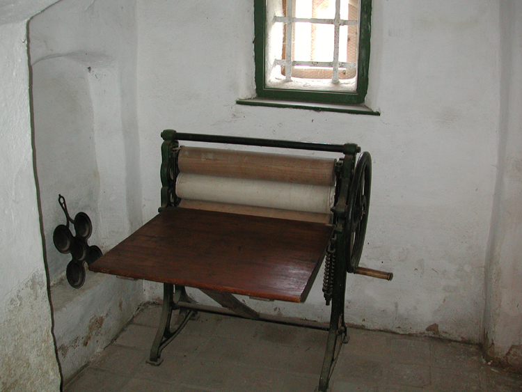 Mangle in Hlinsko house museum.jpg 373.8K